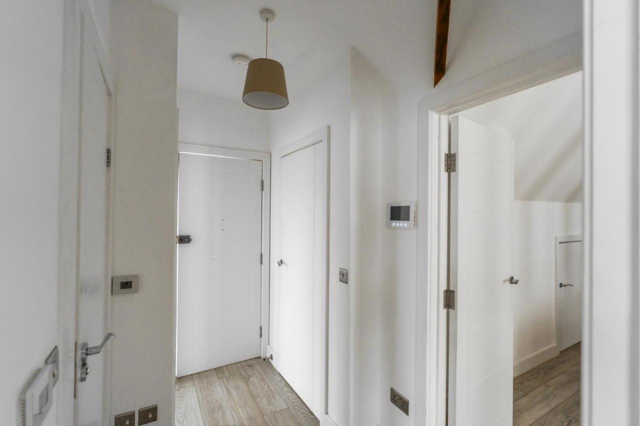 Top Floor Apartment High Street Kensington ลอนดอน ภายนอก รูปภาพ
